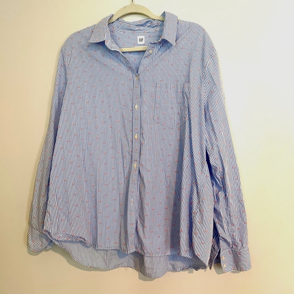 GAP Fitted Boyfriend Shirt